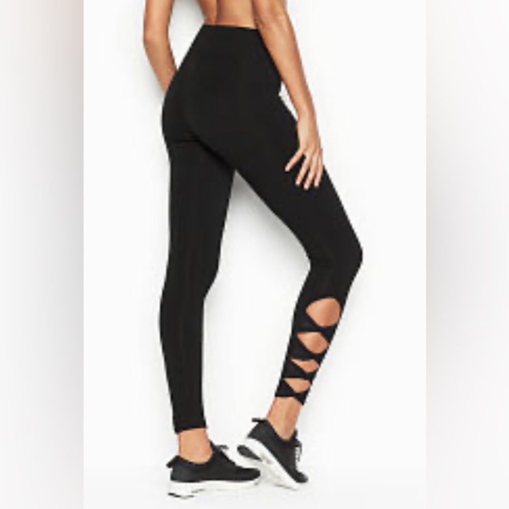 Victoria Secret Sport “Twist” Legging